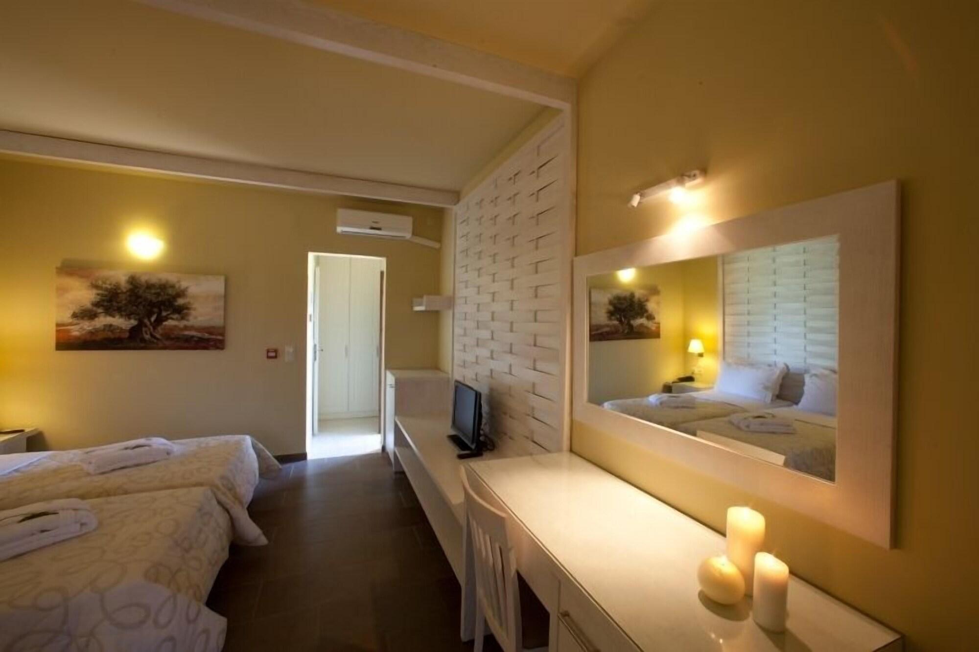 Aktaion Resort Gythio Buitenkant foto