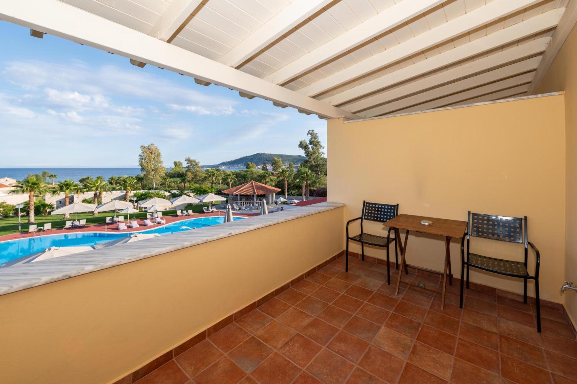 Aktaion Resort Gythio Buitenkant foto