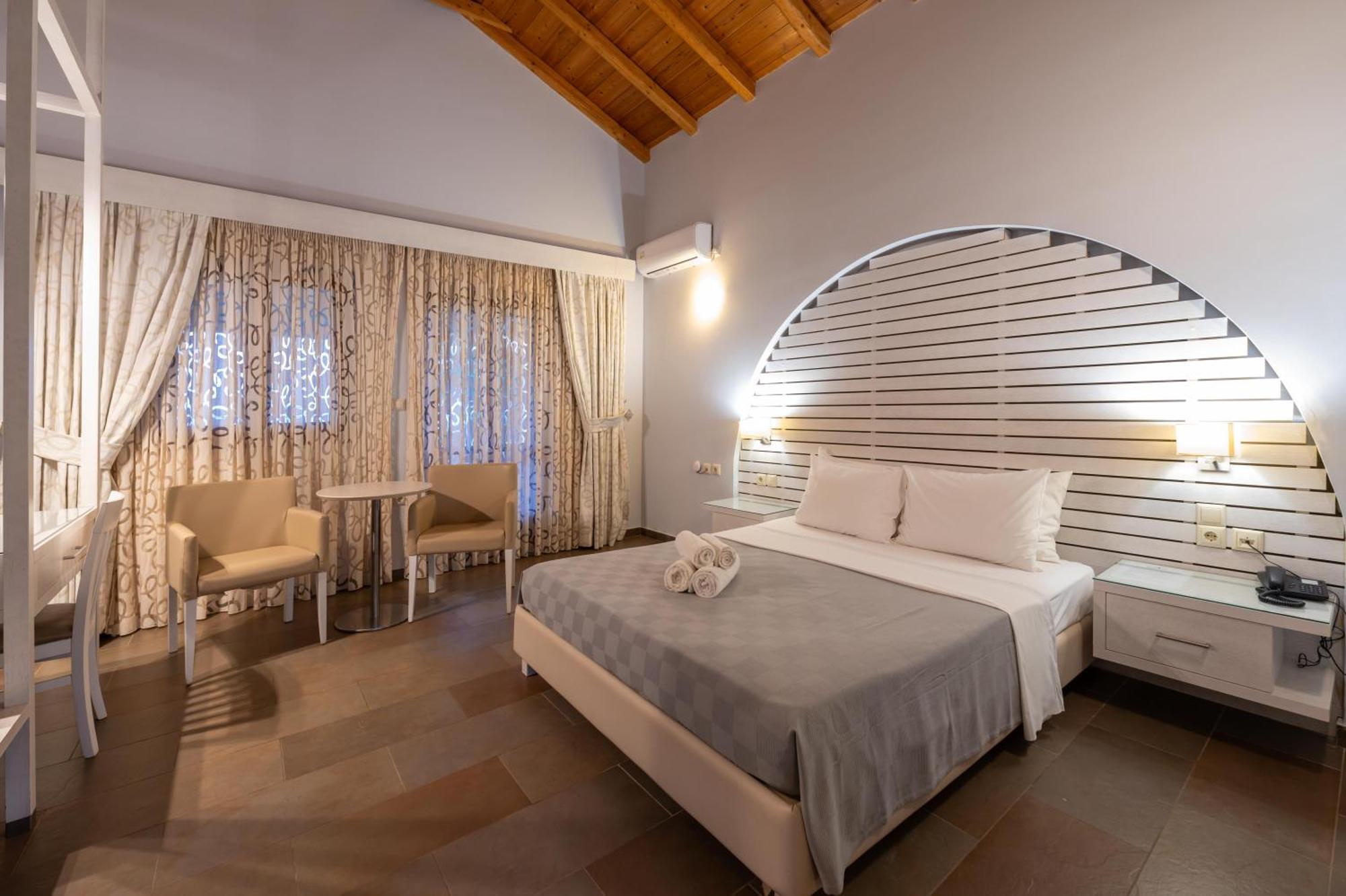 Aktaion Resort Gythio Buitenkant foto