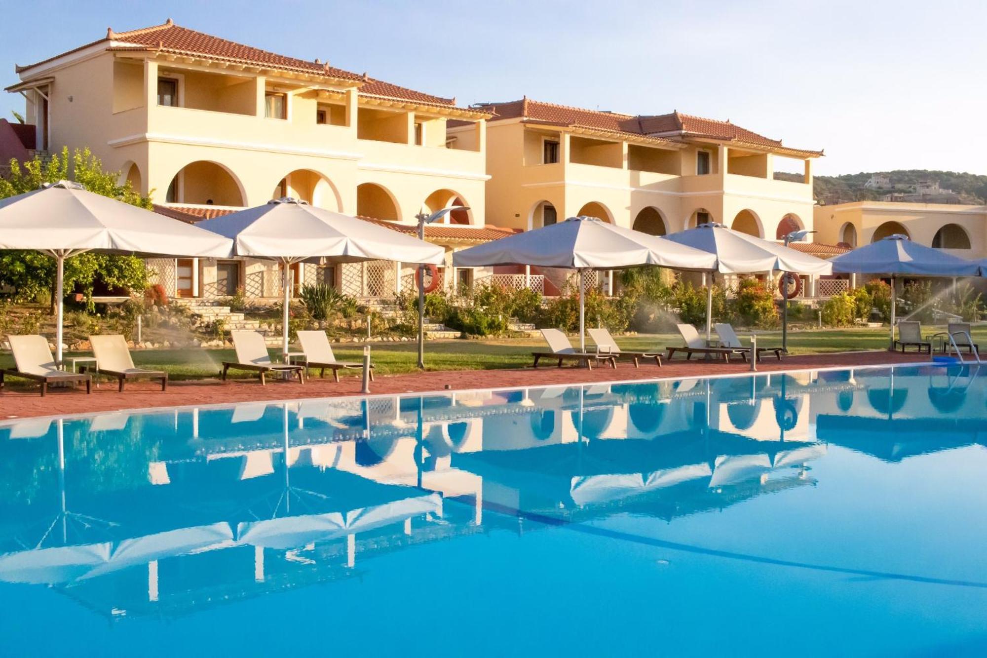 Aktaion Resort Gythio Buitenkant foto