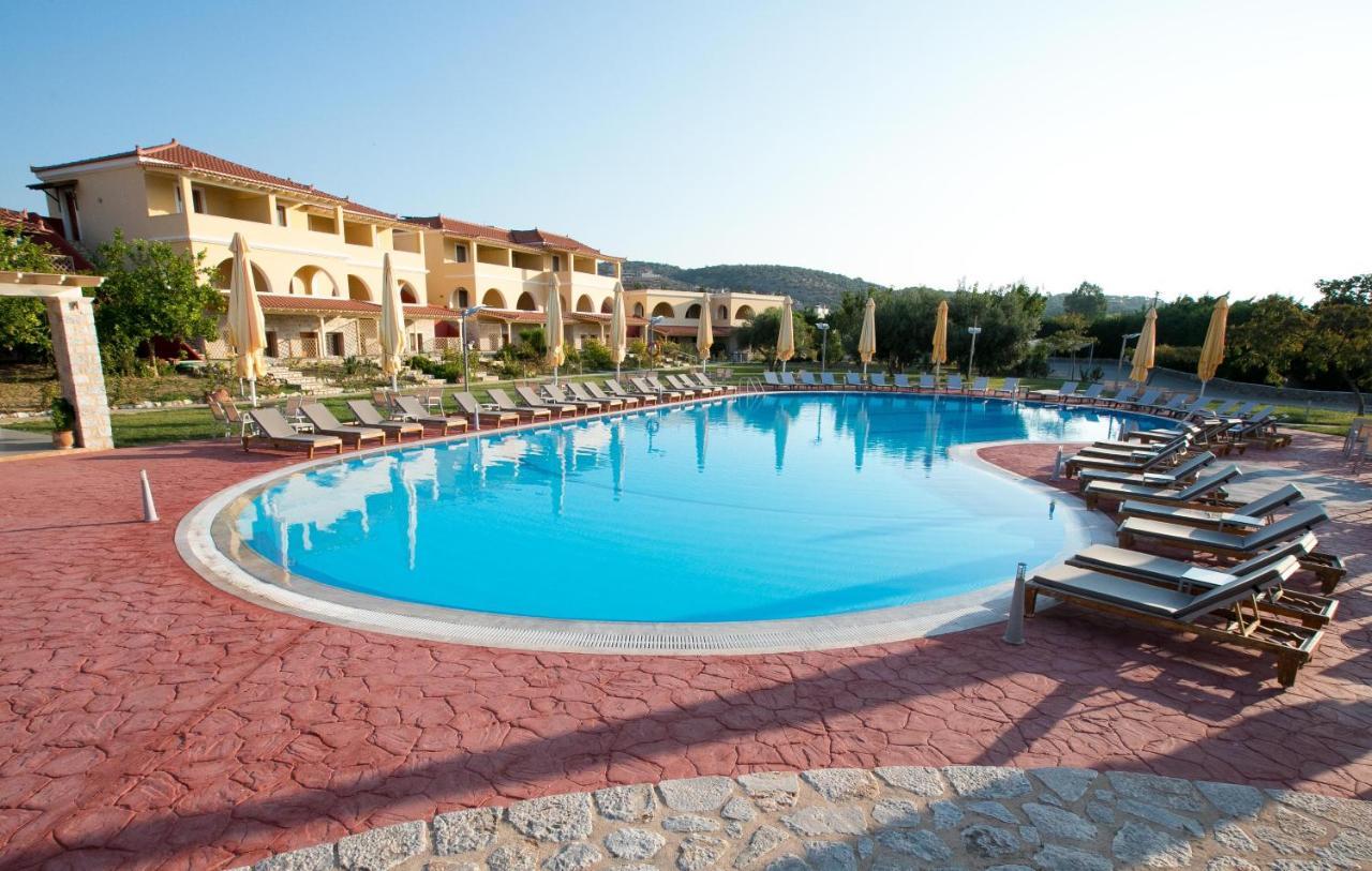 Aktaion Resort Gythio Buitenkant foto